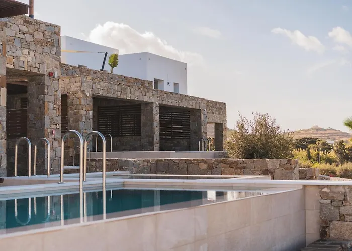 Kouros Blanc & Hotel 5*