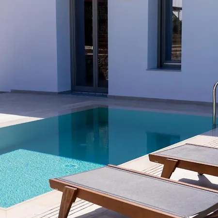 Ξενοδοχείο Kouros Blanc & 5*