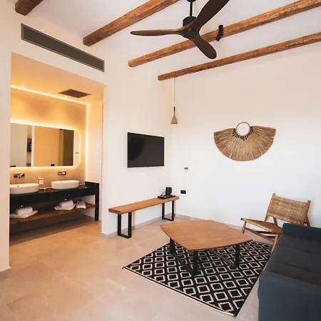 Otel Kouros Blanc &