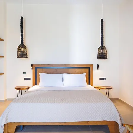 Kouros Blanc & Hotel
