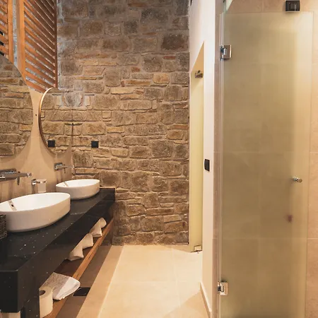 Ξενοδοχείο Kouros Blanc & 5*