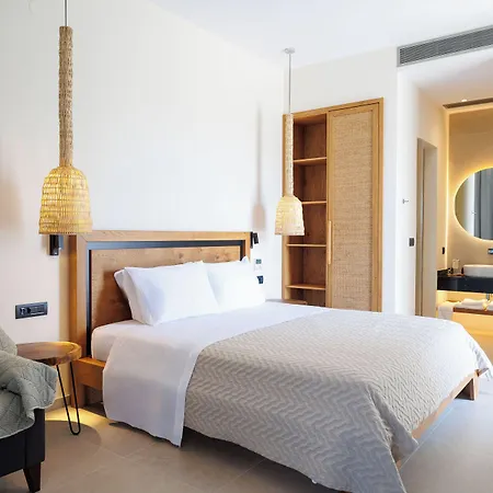 Kouros Blanc Resort&suites Pounda