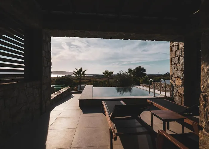 Kouros Blanc Resort&suites Hotel