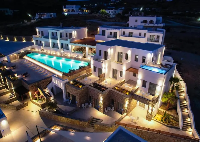 Kouros Blanc Resort&suites Pounda