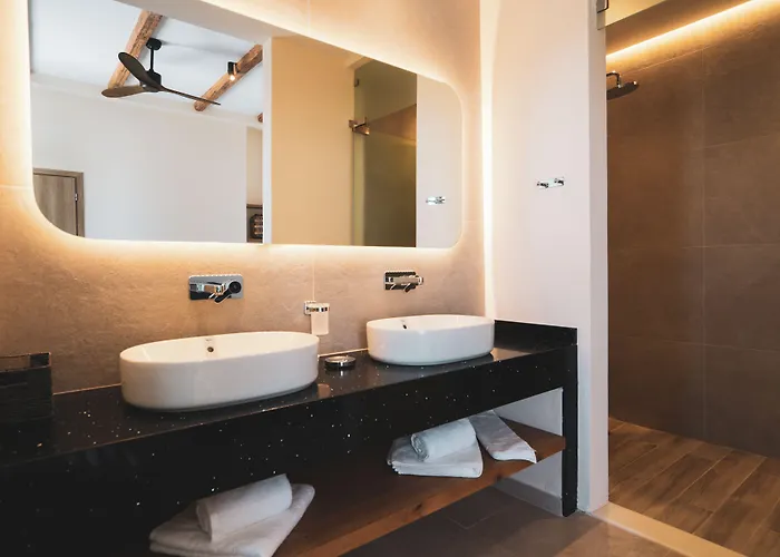 Kouros Blanc Resort&suites 5*