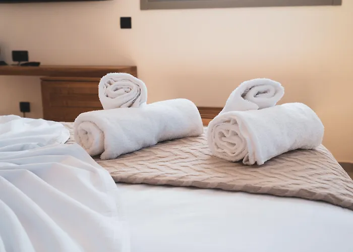 Kouros Blanc Resort&suites Hotel Pounda